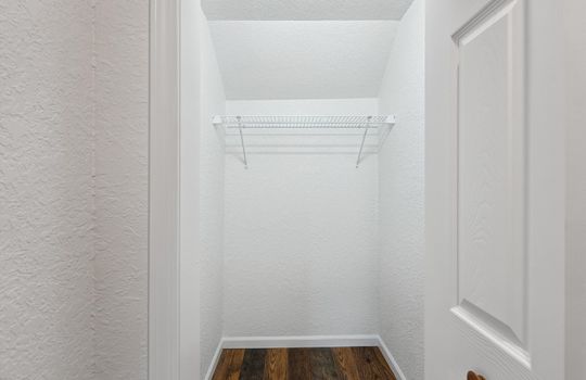 38-4798-N-Loomis-Rd-Mt-Pleasant-MI-48858-WindowStill-32