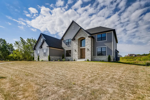 Why It’s Important To Work With A Realtor