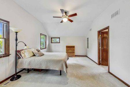 1329 E Bailey RD_img (20)