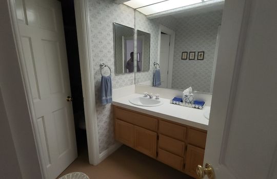 bathroom upstairs 1