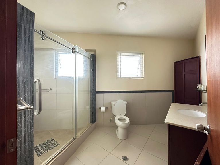 WhatsApp Image 2025-02-25 at 23.01.37_d9107e0d