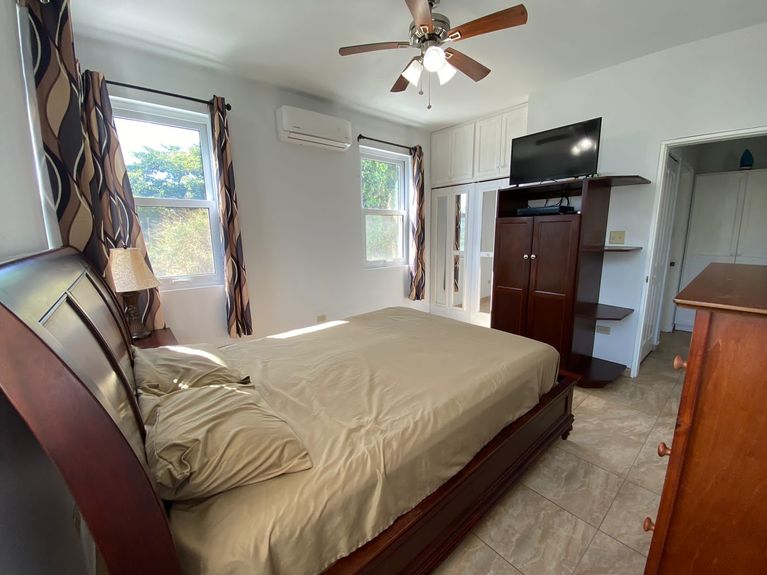 WhatsApp Image 2025-03-05 at 22.14.00_0fdba150