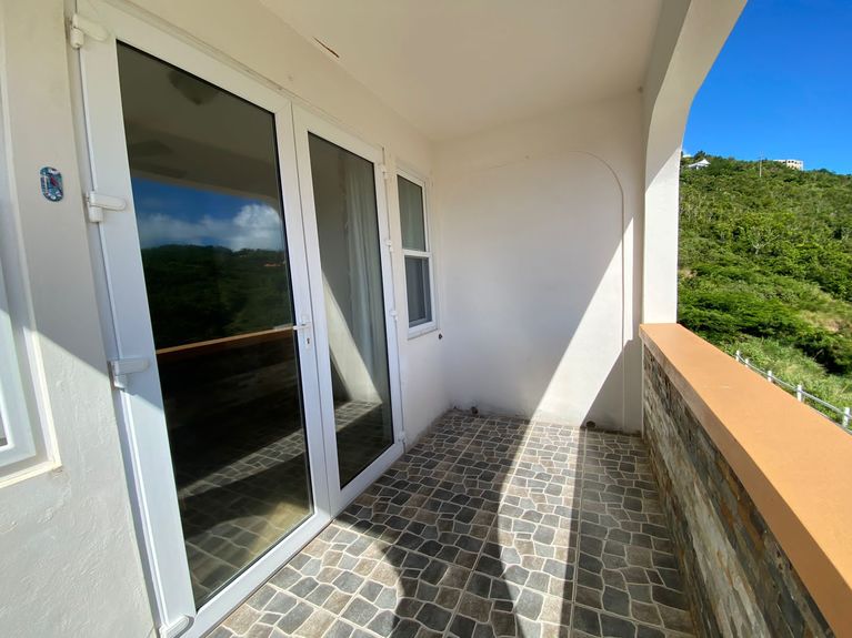 WhatsApp Image 2025-03-05 at 22.14.05_b72d26f8