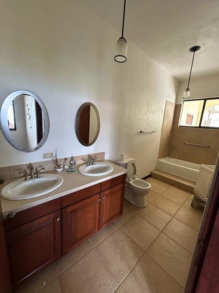 WhatsApp Image 2025-04-11 at 01.56.26_94722182