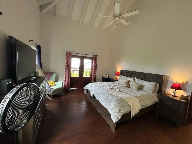 300bae41-f487-4aad-8ae7-56d6babff6d6