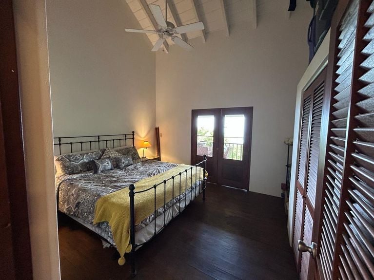 915b1f5b-d056-4934-b2f6-1b34eb85fb10