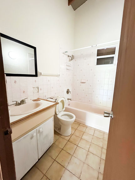 e36b8050-13b9-457a-8435-2626af281240