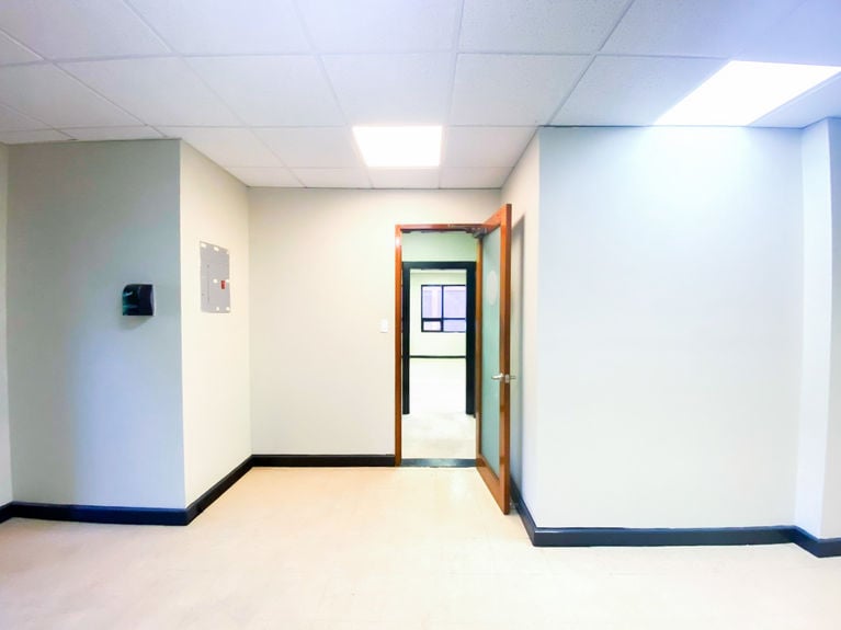 WhatsApp Image 2025-12-03 at 00.53.09_70a8a9df