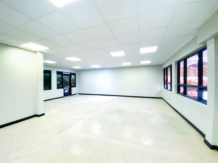 WhatsApp Image 2025-12-03 at 00.53.10_a8d492a1