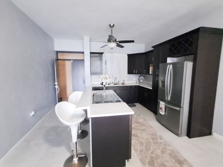 Kitchen - 1 Bedroom Baughers Bay