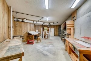 905 Challenger Lakeway TX-large-031-030-Lower Level Work Shope-1500×1000-72dpi