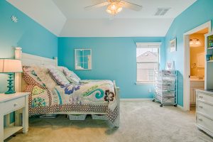 Guest bedroom