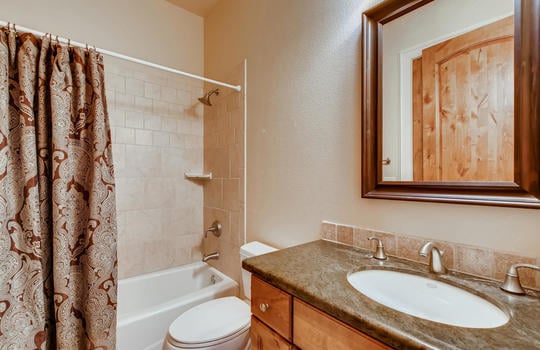309 Camino Arbolago Lakeway TX-large-010-021-2nd Floor Bathroom-1500&#215;1000-72dpi