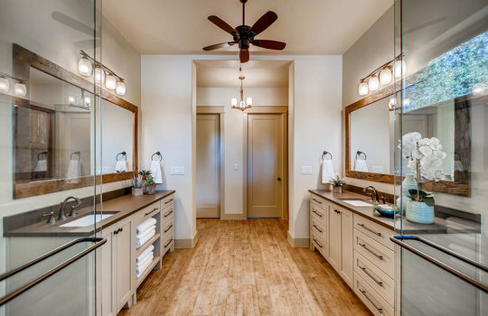 915 Rivercliff Dr Spicewood TX-large-024-024-Primary Bathroom-1500&#215;1000-72dpi