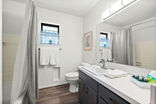 026-458473-209 E Travis20240226_0026_13122744