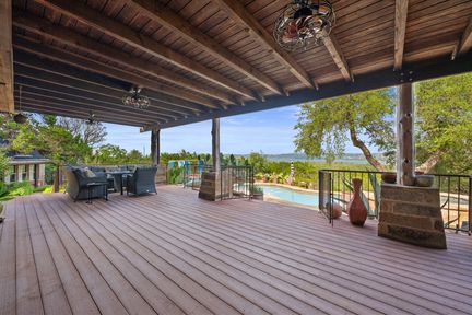 3911_Lago_Vista_Drive_0034