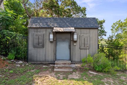 3911_Lago_Vista_Drive_0046
