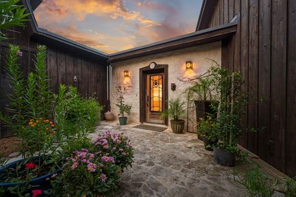 3911_Lago_Vista_Drive_0048