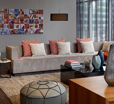 ten-york-private-lounge3-min