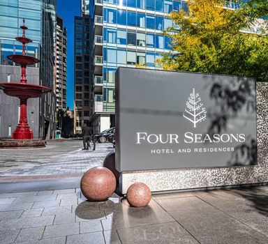 fours seasons gotel and residences toronto sign-min