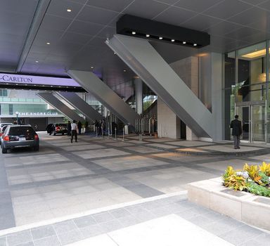 RitzCarlton_Valet-min