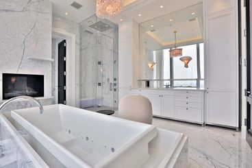 Four Seasons Toronto Penthouse Bathroom