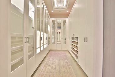 Four Seasons Toronto Penthouse Closet