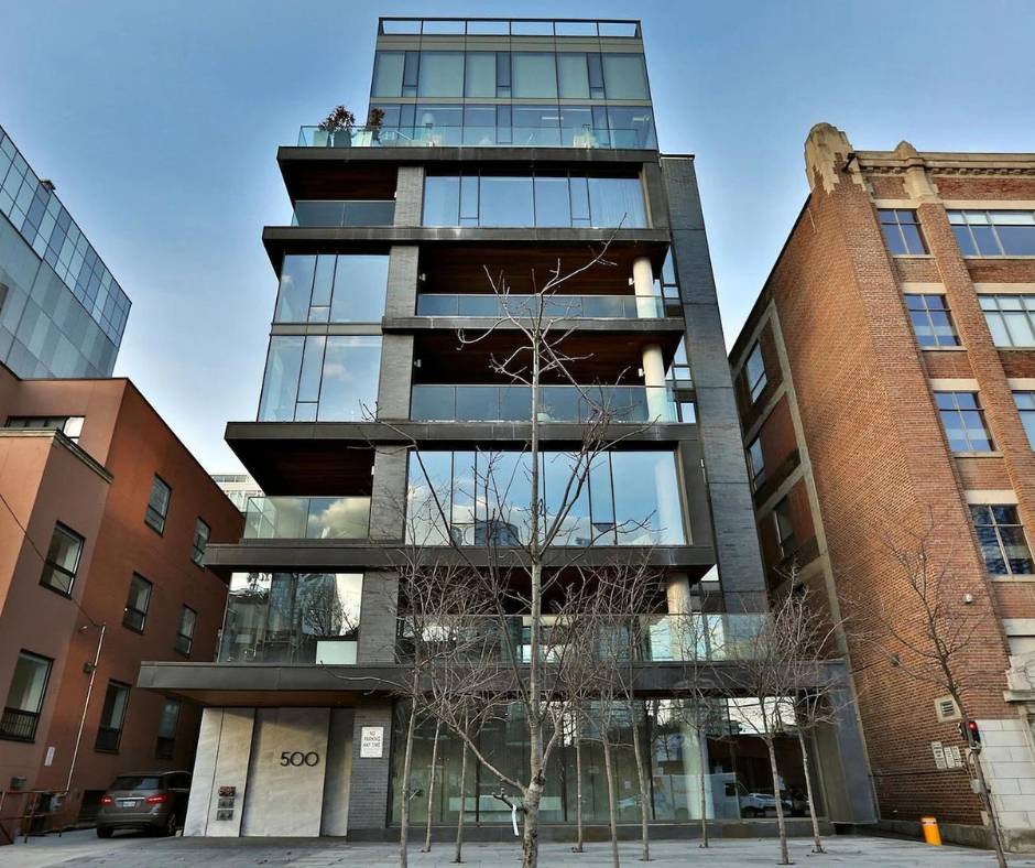 500 Wellington building guide with floorplans and listings for sale