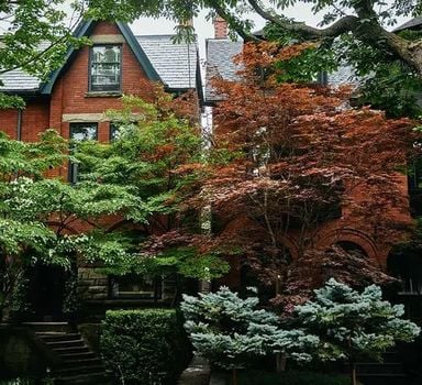 One Roxborough West - North Drive - Neighbourhood