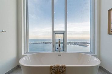 10 York St Penthouse &#8211; Ten York Penthouse &#8211; PH10 &#8211; Listing For Sale Toronto &#8211; Saul Sanchez &#8211; Luxury Real Estate &#8211; 00012-min