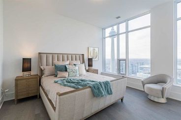 10 York St Penthouse &#8211; Ten York Penthouse &#8211; PH10 &#8211; Listing For Sale Toronto &#8211; Saul Sanchez &#8211; Luxury Real Estate &#8211; 00013-min