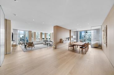10 Bellair St #2402 Yorkville &#8211; 2