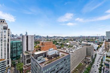 10 Bellair St #2402 Yorkville &#8211; 28