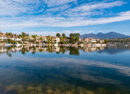 Lake,Mission,Viejo,A,Reservoir,Created,For,Recreation,In,Mission