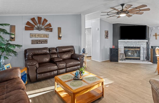 24761 Willow Branch, Flemington, MO