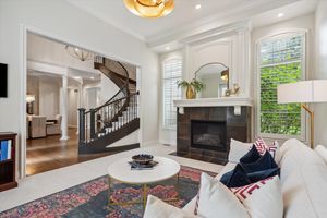 07-16200 Barton St