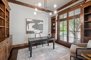 24-12710 W 160th Terrace