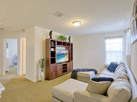 9858 Twinbear Creek San-017-017-Family Room-MLS_Size