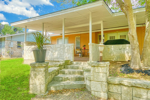 4010 Briarcrest St San Antonio-large-035-033-Exterior Front-1500×1000-72dpi