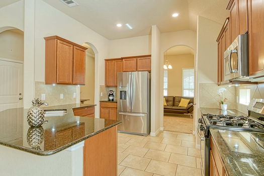 8831 Winchester Way San-large-011-030-Kitchen-1500&#215;1000-72dpi