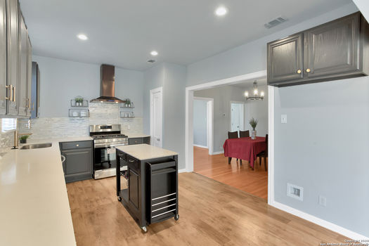 HD_1584154837099_274_Hermine_Blvd___Gina_Garcia__11_