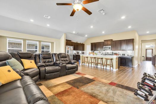 HD_1598837689420_22618_Carriage_Bluff_36