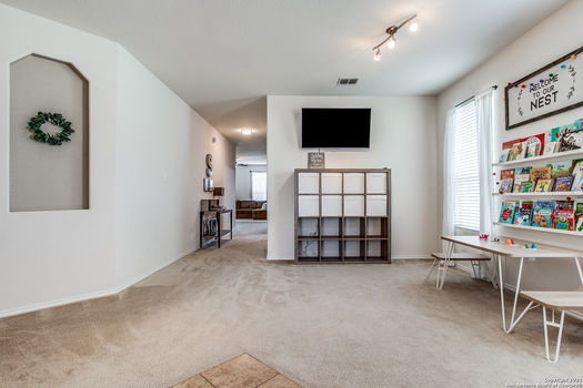 HD_1620836736271_3612_double_diamond_selma_tx_78154_High_Res_5