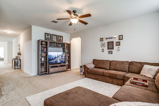 HD_1620836740198_3612_double_diamond_selma_tx_78154_High_Res_10