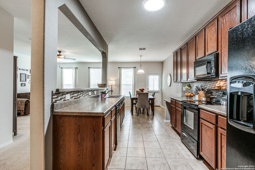 HD_1620836745327_3612_double_diamond_selma_tx_78154_High_Res_16