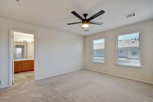 2527 Grayson Cir_015_11620636