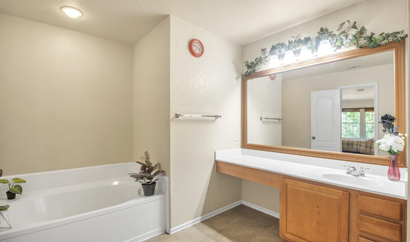 Screenshot 2022-12-07 at 12.53.42 PM