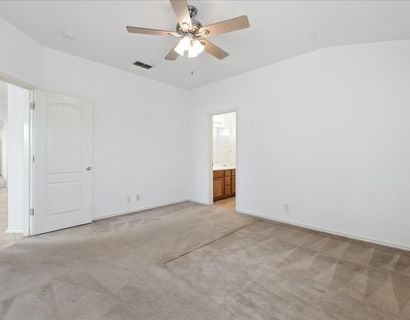 07-9619-Single-Spur-San-Antonio-TX-78254-WindowStill-32