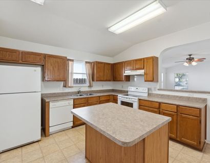 10-9619-Single-Spur-San-Antonio-TX-78254-WindowStill-25