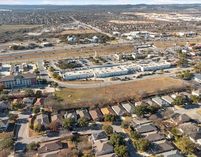 37-9619-Single-Spur-San-Antonio-TX-78254-WindowStill-07